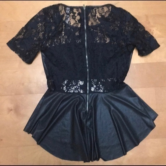 Mezzanine Black Semi Sheer Lace Peplum Top Small - Picture 3 of 3